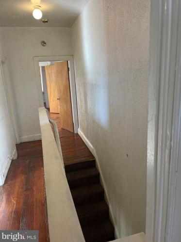 2038 5 St, Philadelphia PA 19148-2548 exterior