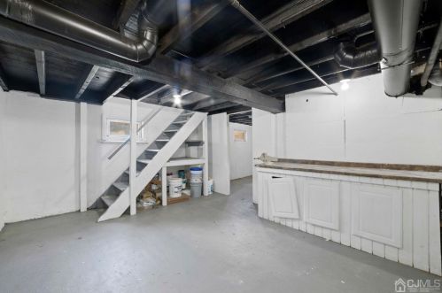 47 Harrison Ave, Edison NJ  08837-3430 exterior