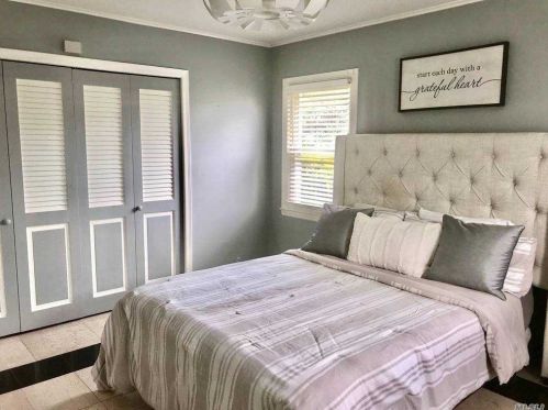 63 Birchwood Dr, Valley Stream NY 11580-1909 exterior