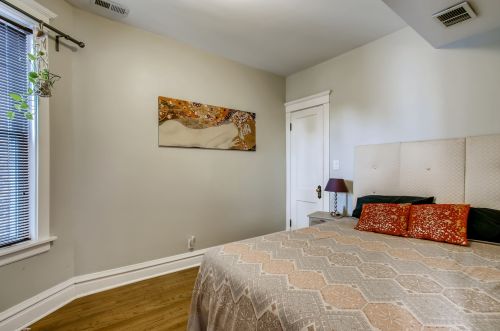 1432 Central Park Ave, Chicago IL 60655-3415 exterior