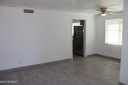 2808 20 St, Tucson AZ 85745-3036 exterior