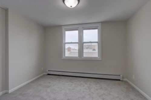 1517 Greenfield Ave, Milwaukee WI 53204-2617 exterior