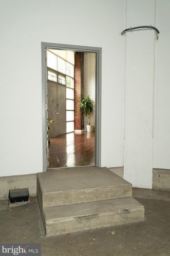 1234 Hamilton St, Philadelphia PA 19123-3607 exterior