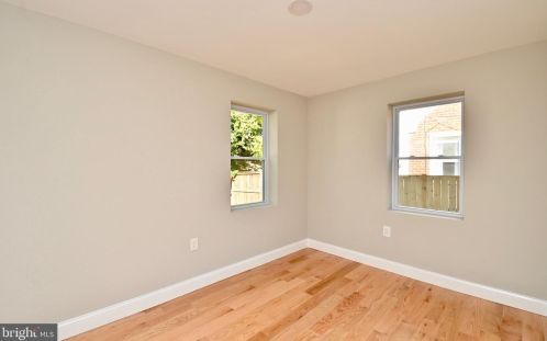 148 Moncure Dr, Alexandria VA 22314-4946 exterior