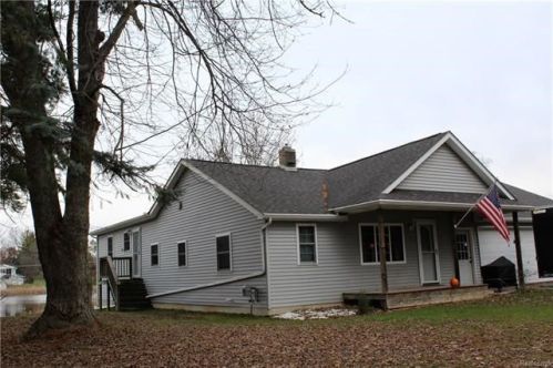 3728 Genesee Rd, Lake Nepessing MI  48446-3633 exterior