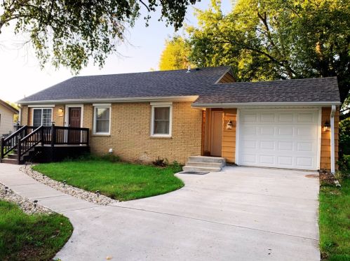 3268 Birchwood Ave, Milwaukee WI  53221-4035 exterior