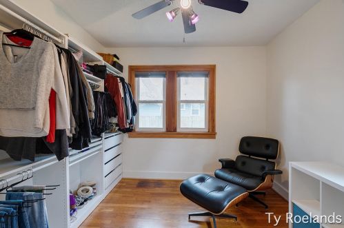 919 Leonard St, Grand Rapids MI 49504-4153 exterior