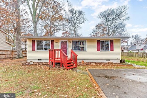 4912 Beech St, Shady Side, MD 20764-9666