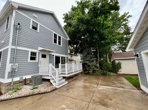 1908 Elmdale Ct, Milwaukee WI 53211-2342 exterior