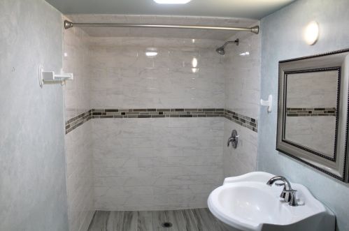 12631 Wood St, Chicago IL 60827-5915 exterior