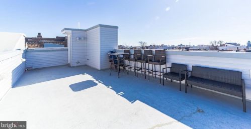 1239 17 St, Philadelphia PA 19121-5029 exterior