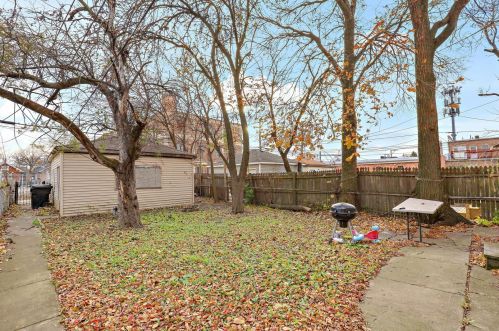 1219 Massasoit Ave, Chicago IL 60638-1505 exterior