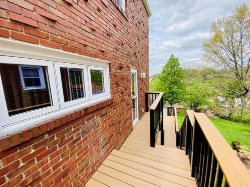 134 Sceneridge Ave, Pittsburgh PA 15227-2724 exterior