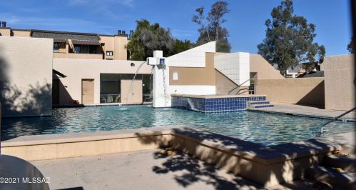 7610 Callisto Cir, Tucson AZ 85715-4295 exterior