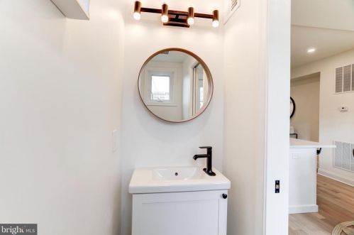 626 Hamilton St, Washington DC 20011-4030 exterior