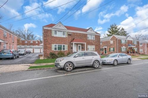 205 Midland Pl, Newark NJ  07106-3310 exterior