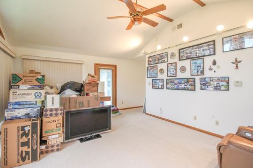 233 Spaulding St, Watertown WI 53098-1924 exterior