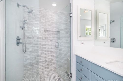 40 Little Fox Ln, Wilton CT 06897-3222 exterior