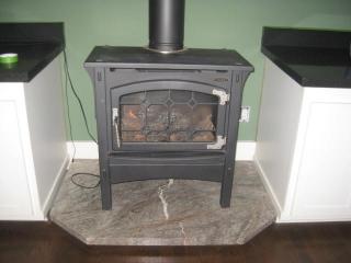 5228 19th Ave, Seattle WA  98105-1353 exterior