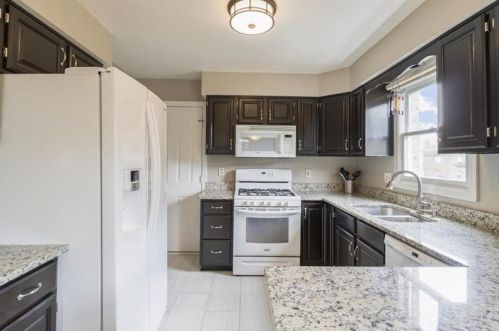 115 Newburn Dr, Pittsburgh PA 15216-1213 exterior