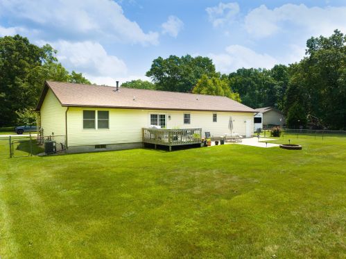 265 Mararebecah Ln, Meskegon MI 49442-1577 exterior