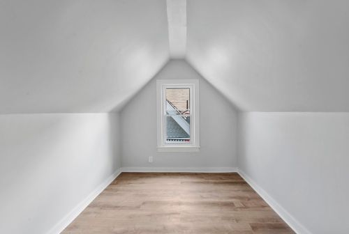 468 Biddle Ave, Pittsburgh PA 15221-3493 exterior