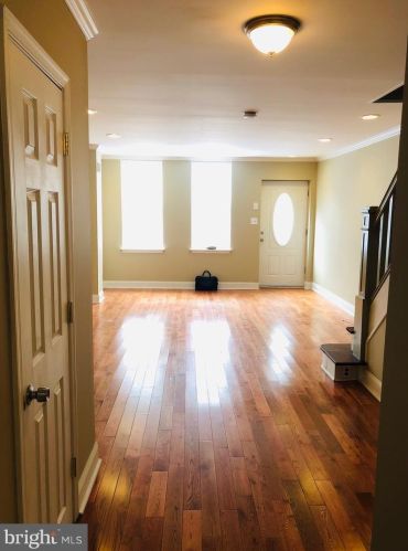 2027 Darien St, Philadelphia PA  19122-0013 exterior