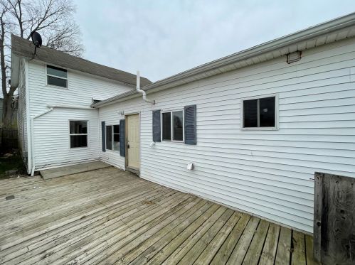 74 2 St, Cedar Springs MI 49319-9690 exterior