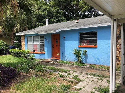 6502 Julie St, Tampa, FL 33610-3555
