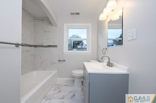 2124 Ludlow St, Rahway NJ 07065-3612 exterior