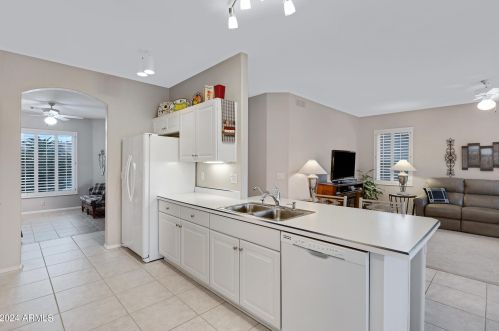 1274 Waterview Pl, Chandler AZ 85249-4852 exterior