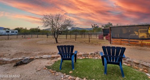 7117 Camino De Los Caballos, Tucson AZ 85743-9689 exterior