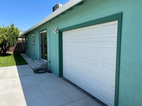 1186 Minaret Ave, Turlock CA 95380-5526 exterior