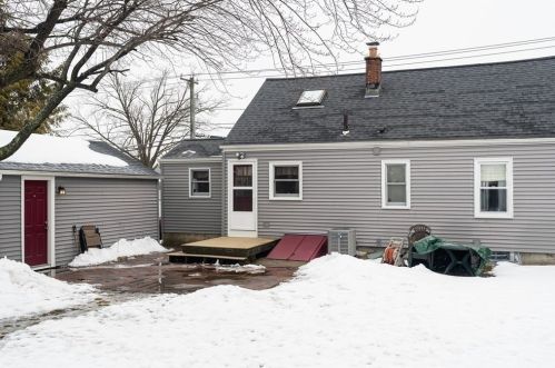 200 Island Pond Rd, Springfield MA 01118-1034 exterior