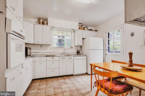 4400 Springdale St, Washington DC 20016-2716 exterior