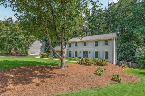 1656 Damon Ct, Atlanta, GA 30338-4679