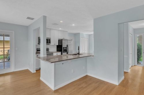 821 Walters Ter, Fort Pierce FL  34983-3962 exterior