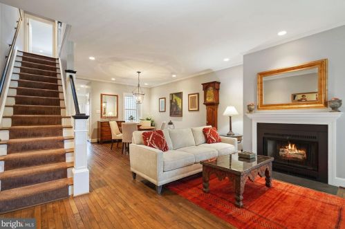 1429 Swann St, Washington, DC 20009-3903