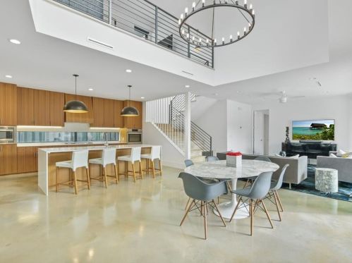 5708 Driftwood Dr, Austin TX 78731-2642 exterior