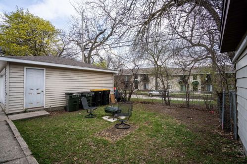 6529 Powell Pl, Milwaukee WI 53213-2955 exterior