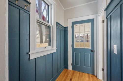 945 Jenifer St, Madison WI  53703-3521 exterior