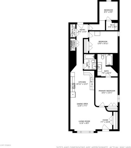 2017 Roscoe St, Chicago IL 60618-6201 exterior