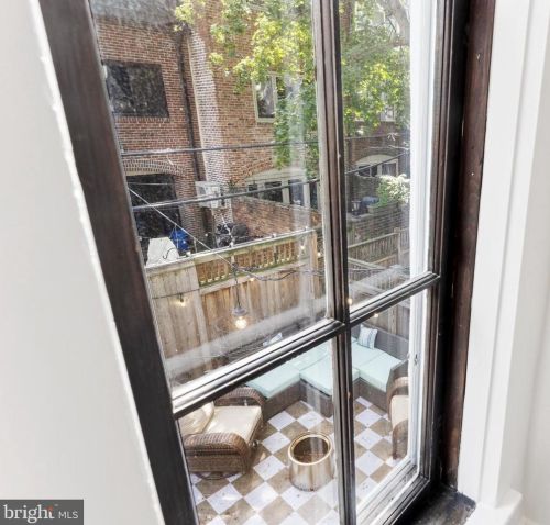 1714 Addison St, Philadelphia PA 19143-1203 exterior