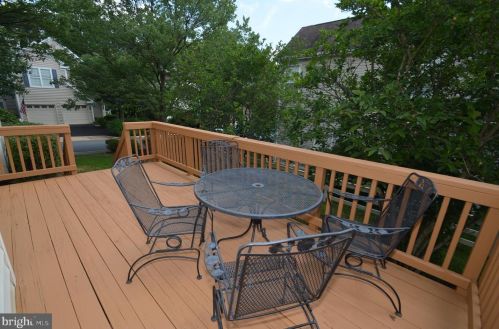 6317 Alderman Dr, Alexandria VA 22315-3731 exterior