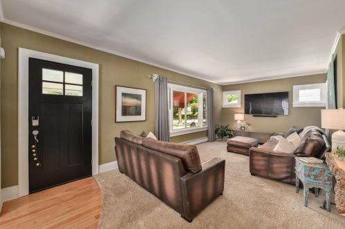 2140 69th St, Milwaukee WI  53213-1924 exterior