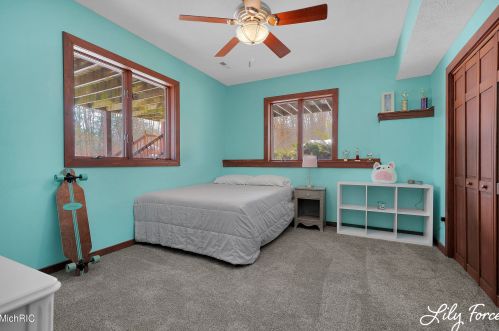 5600 Engle Rd, Middlevle MI 49333-9100 exterior