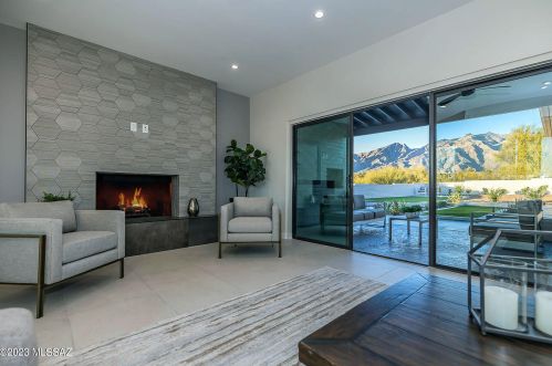 4917 Camino Arenosa, Tucson AZ  85718-6220 exterior