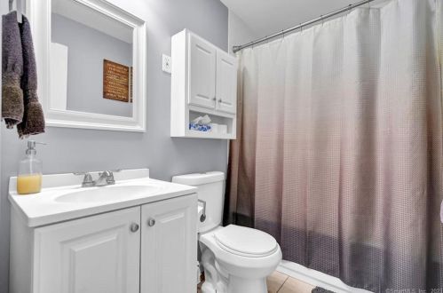 218 Alexander Rd, New Britain CT 06053-1060 exterior