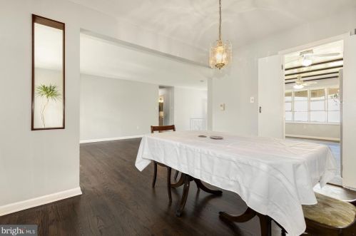 2810 Vixen Ln, Silver Spring, MD 20906-5323