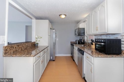 8366 Hilton St, Hummelstown PA  17036-8680 exterior